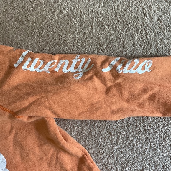 Like new Orange Hollister Sweatshirt - Picture 3 of 6